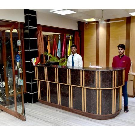 Hotel Dwarka, Nagpur Extérieur photo