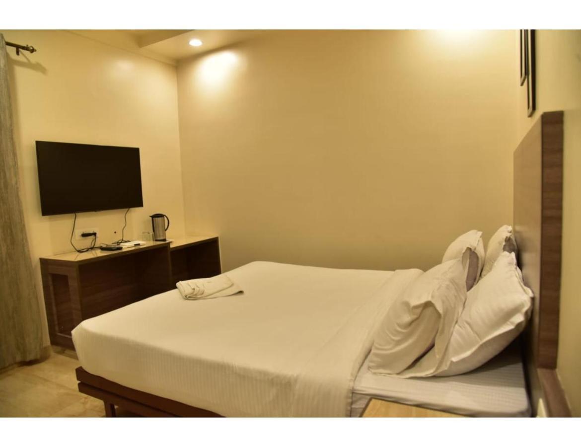 Hotel Dwarka, Nagpur Extérieur photo